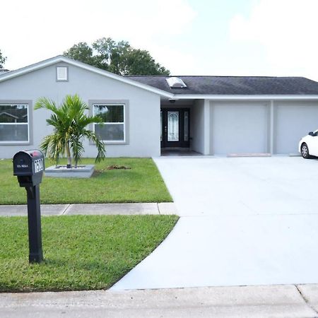 Hosting 1 Villa Tampa Ngoại thất bức ảnh