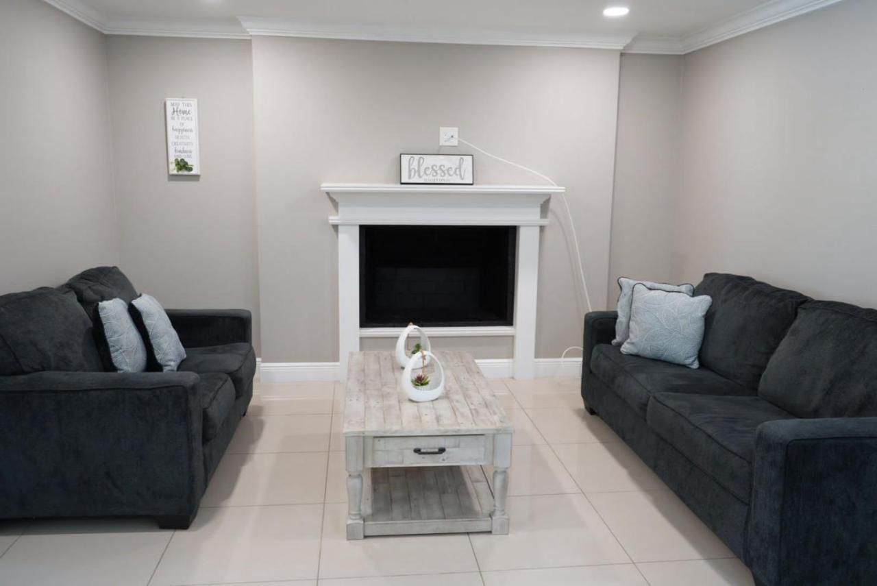 Hosting 1 Villa Tampa Ngoại thất bức ảnh