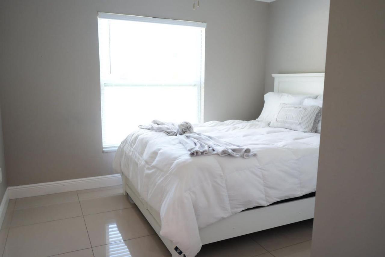 Hosting 1 Villa Tampa Ngoại thất bức ảnh