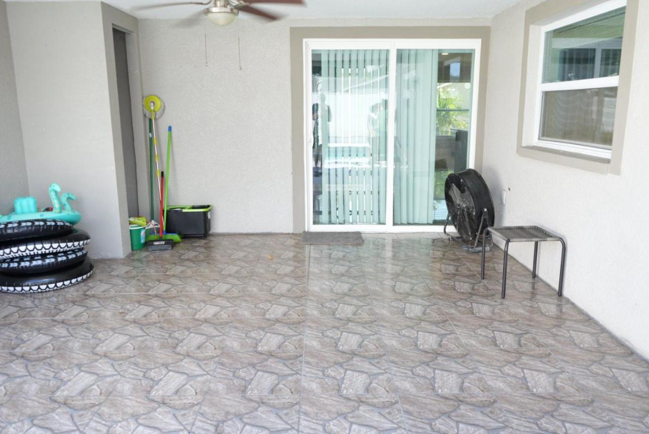 Hosting 1 Villa Tampa Ngoại thất bức ảnh